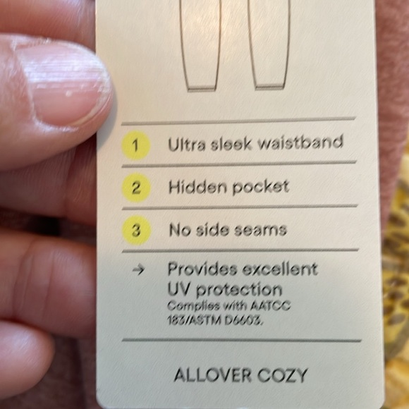 NWT XL Women’s All In Motion leggings ultra high rise moisture wicking UPF 50+ - Picture 7 of 12